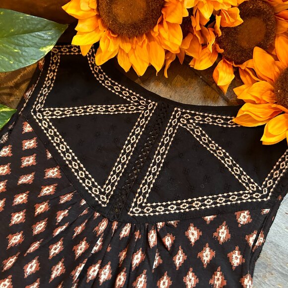 Lucky Brand Embroidered BoHo top (NEW) - Picture 9 of 15